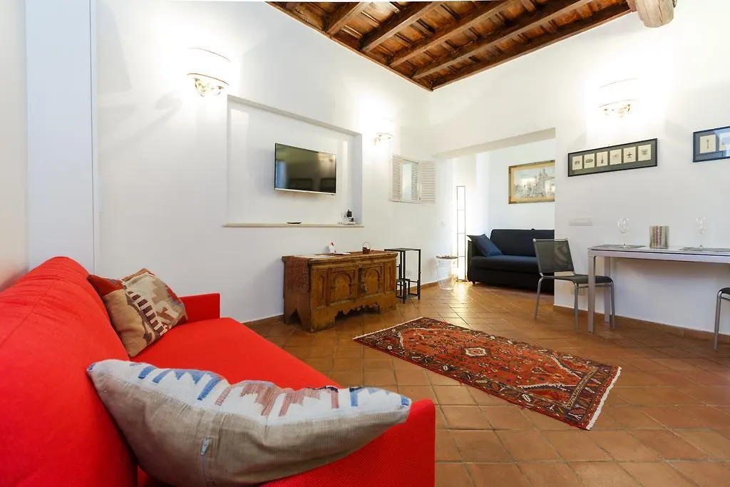 Navona, Old Rome Lodge-1