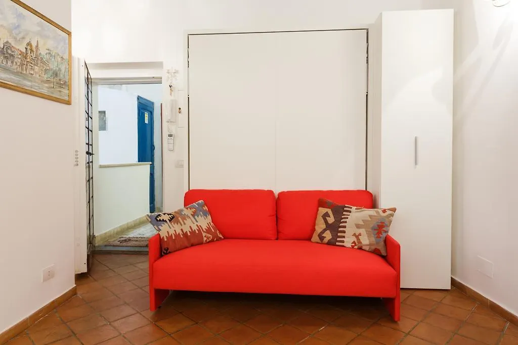 Navona, Old Rome Lodge-1